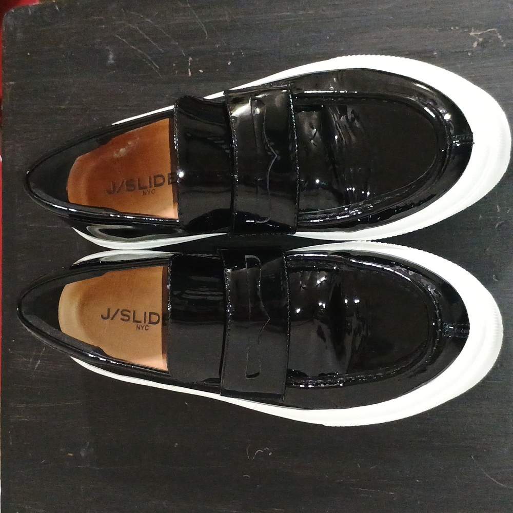 J/Slides Patent Leather Platform Loafer - Picture 3 of 4